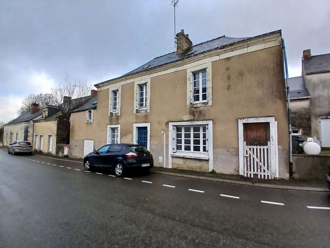 Maison à LA CROPTE