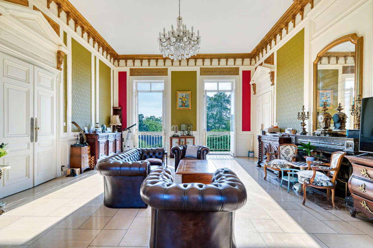 Maison à CREMIEU