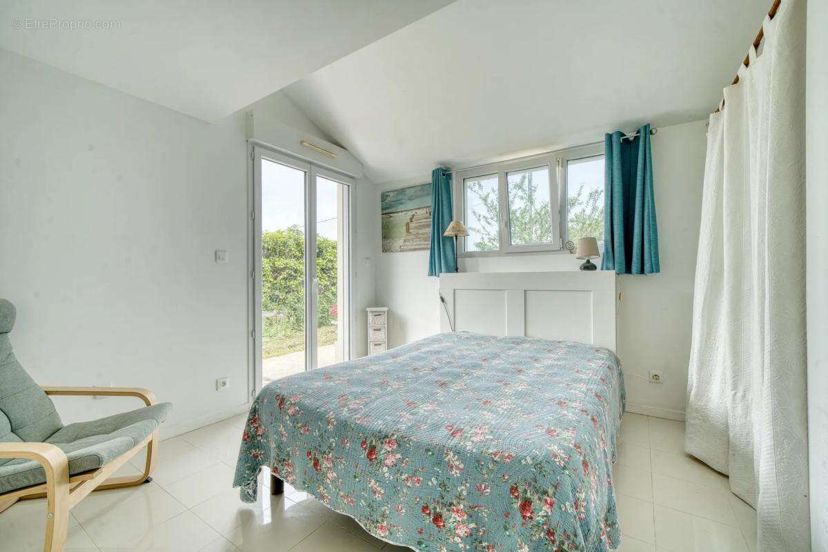 Maison à PORT-DES-BARQUES