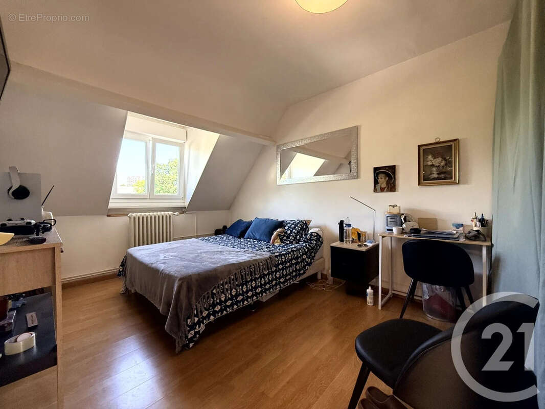 Maison 164 m² à Saint-Quentin  - photo 19