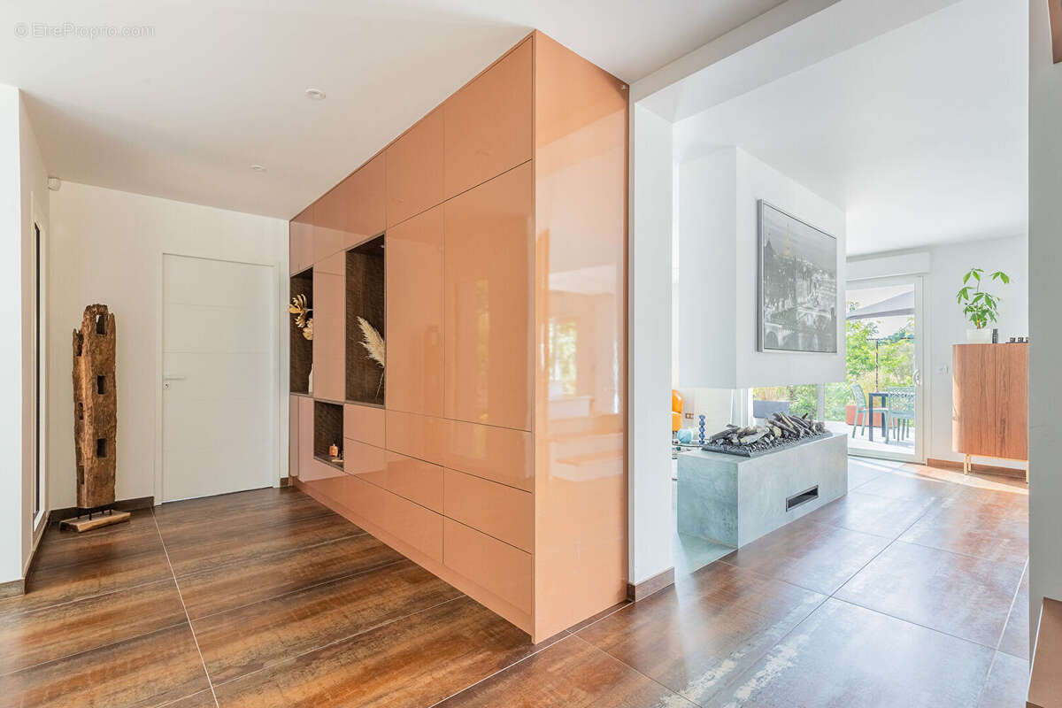 Maison à SAULX-LES-CHARTREUX