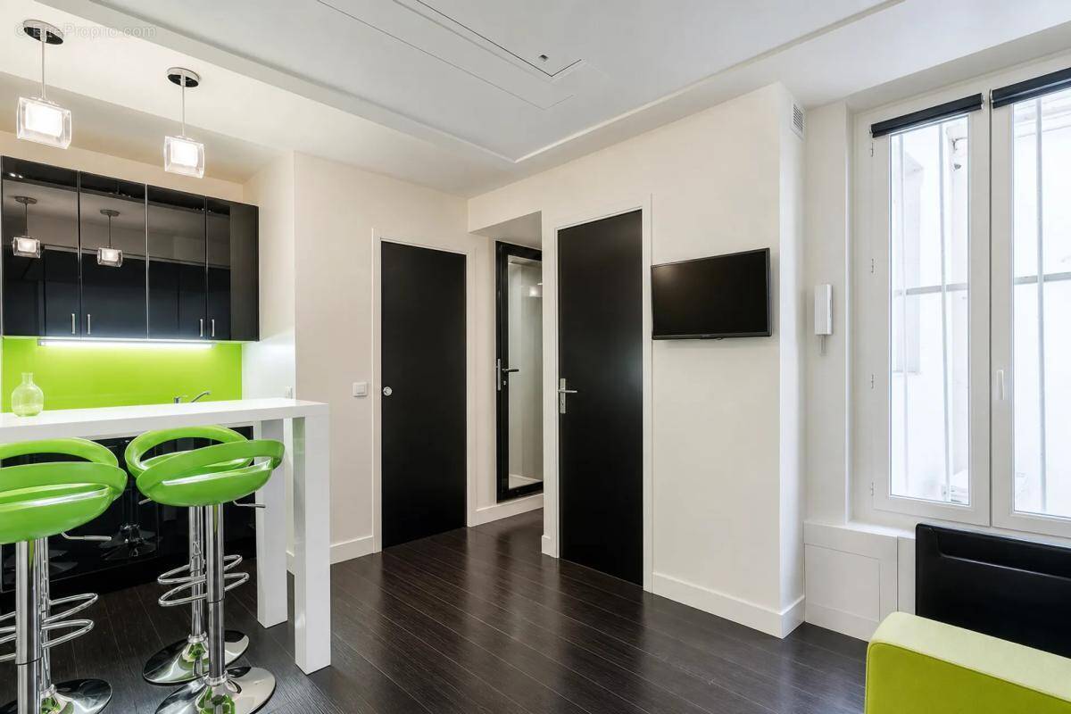 Appartement à PARIS-11E