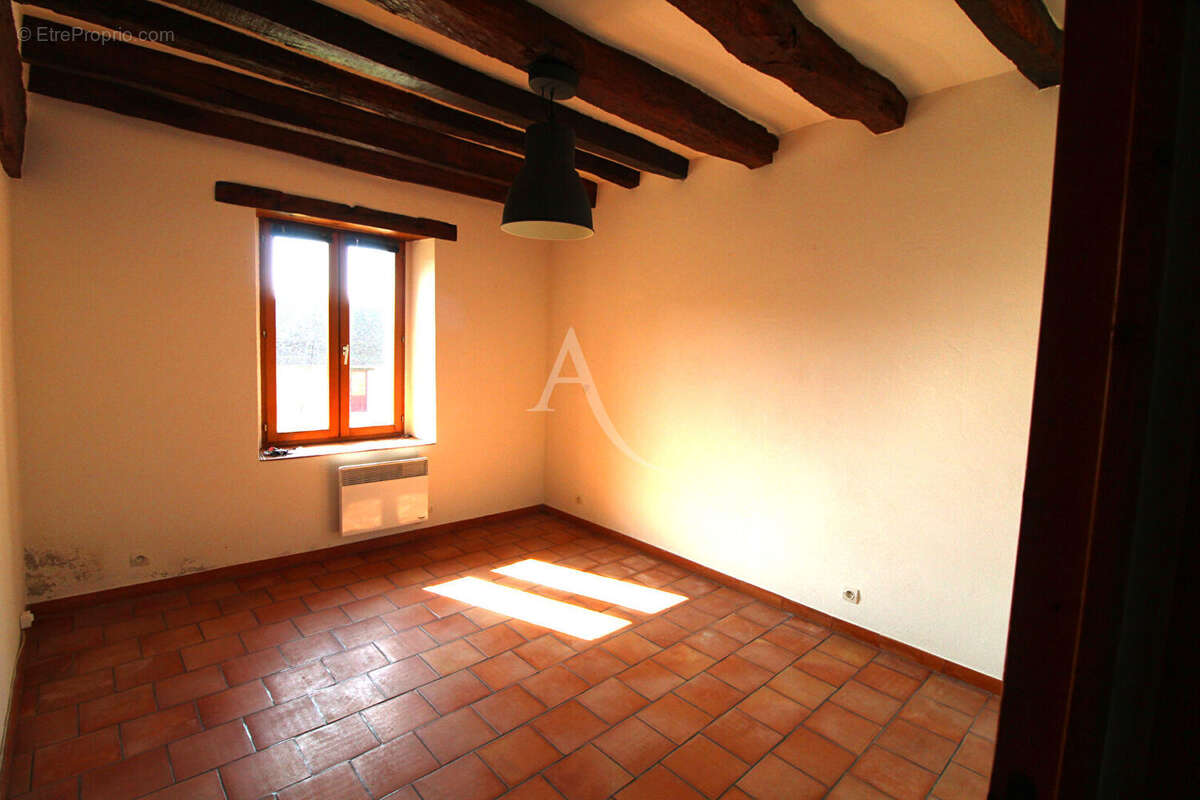 Maison à REIGNAC-SUR-INDRE