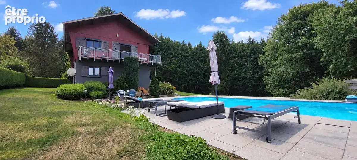 Maison à ETIVAL-CLAIREFONTAINE