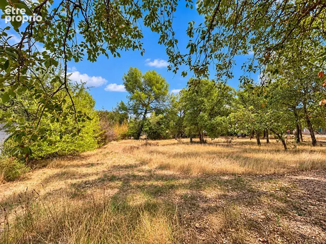 Terrain le cannet des maures - photo 3
