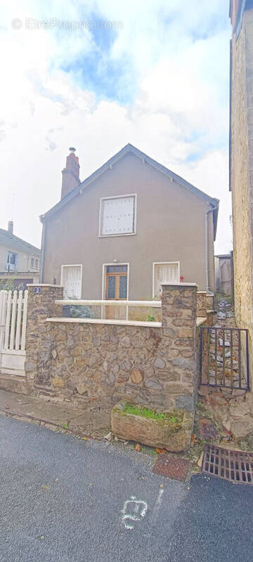 Maison à NUILLE-SUR-VICOIN