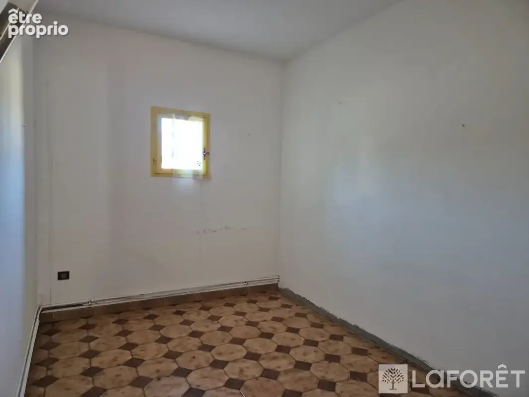 Maison 3 faces de 163 m² avec jardin et garage - photo 14