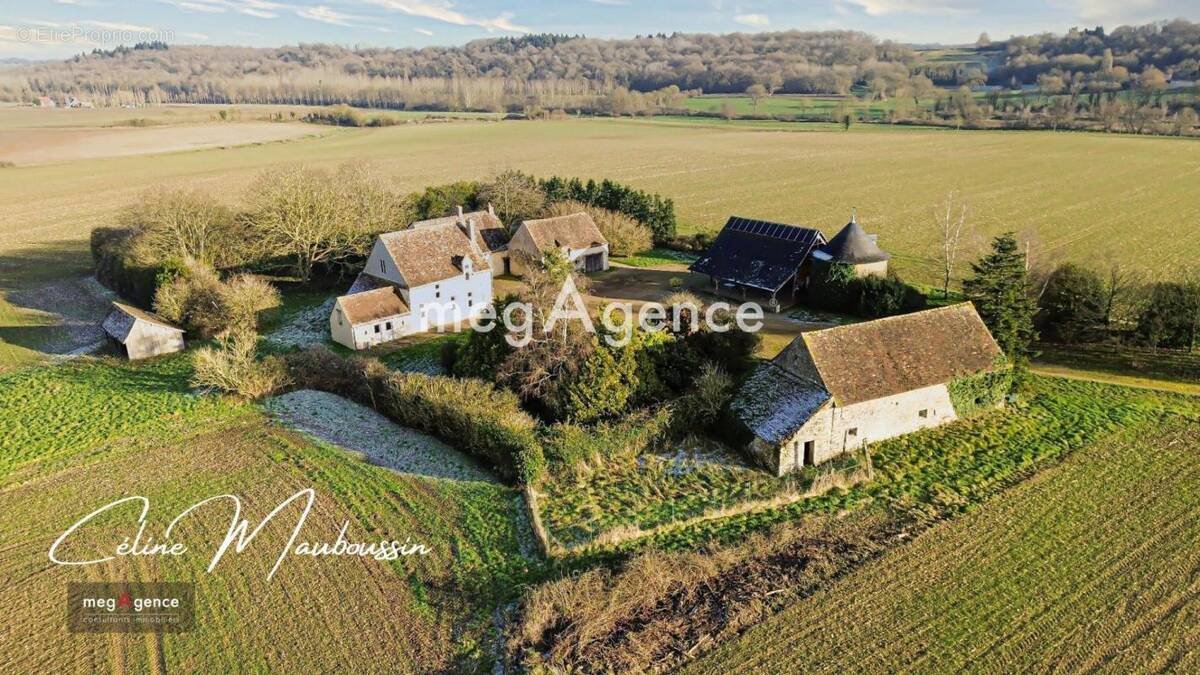 Maison à SOULIGNE-FLACE