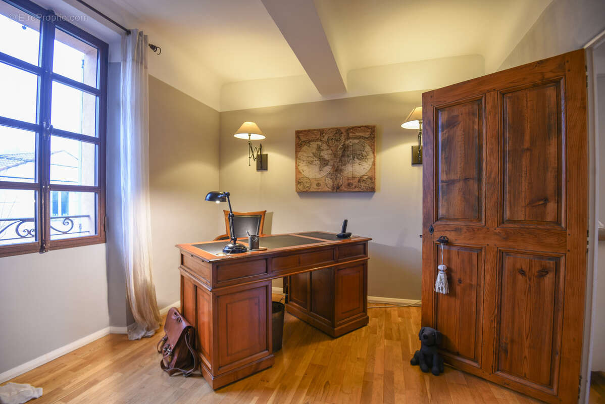 Maison à LE CANNET-DES-MAURES