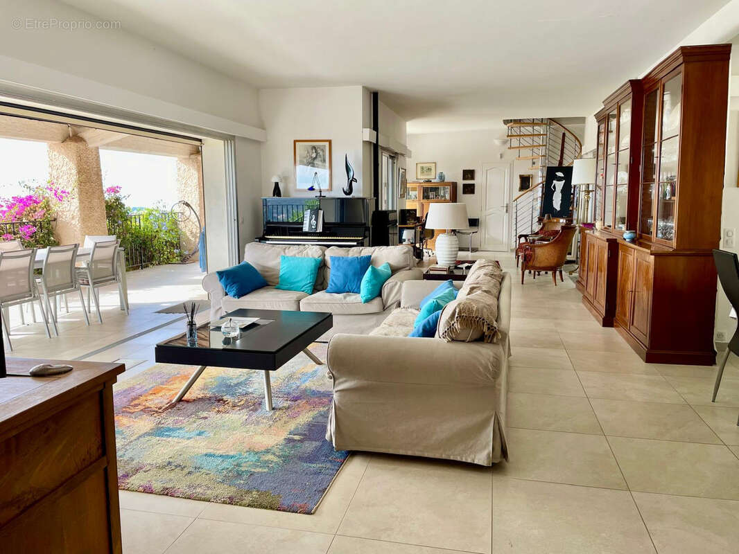 Maison à BORMES-LES-MIMOSAS