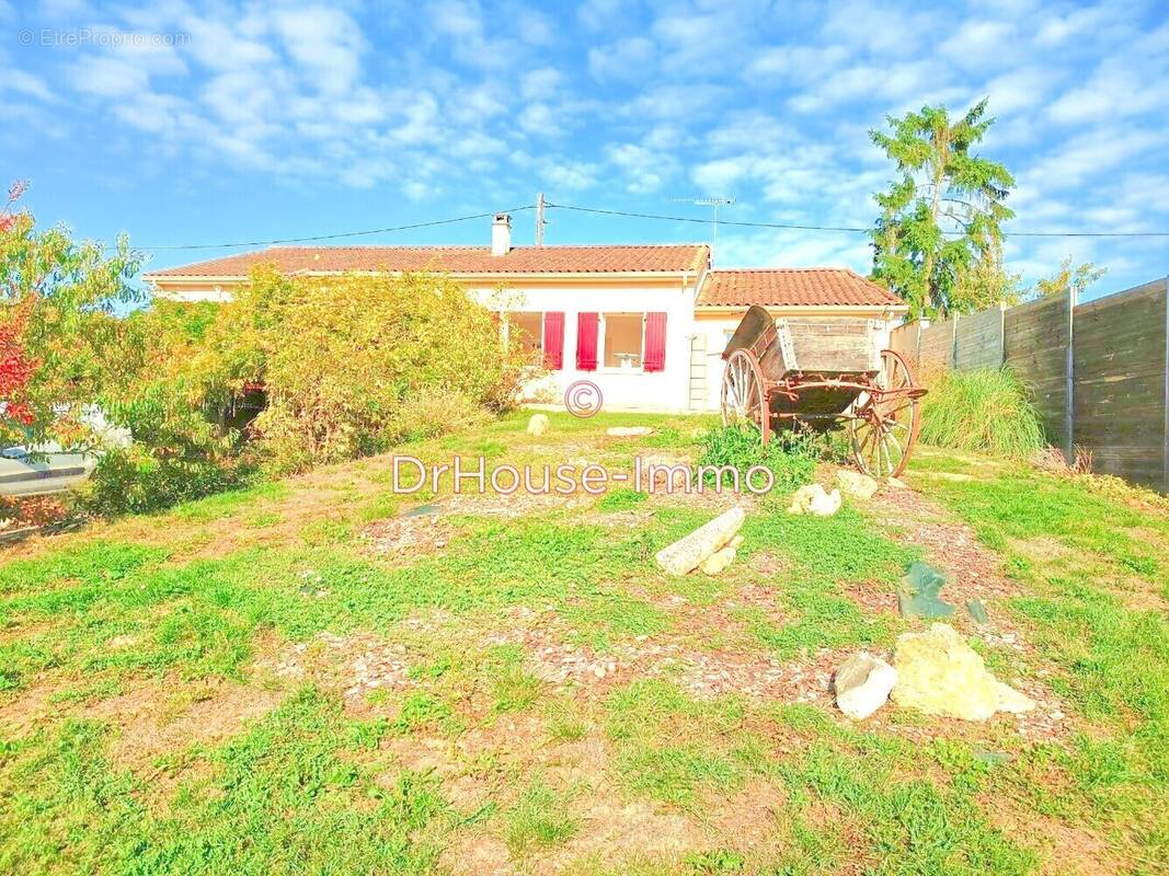 Maison à PAS-DE-JEU