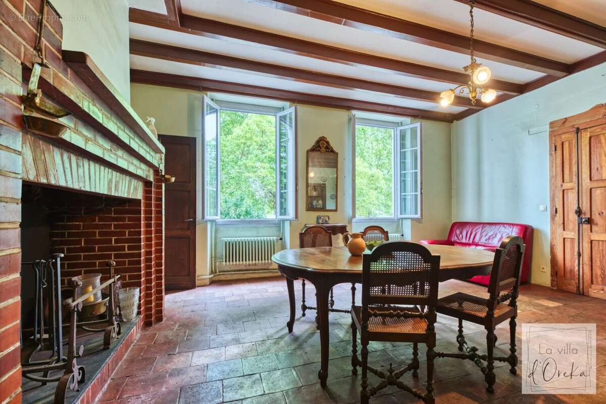 Maison à SAINT-SYMPHORIEN