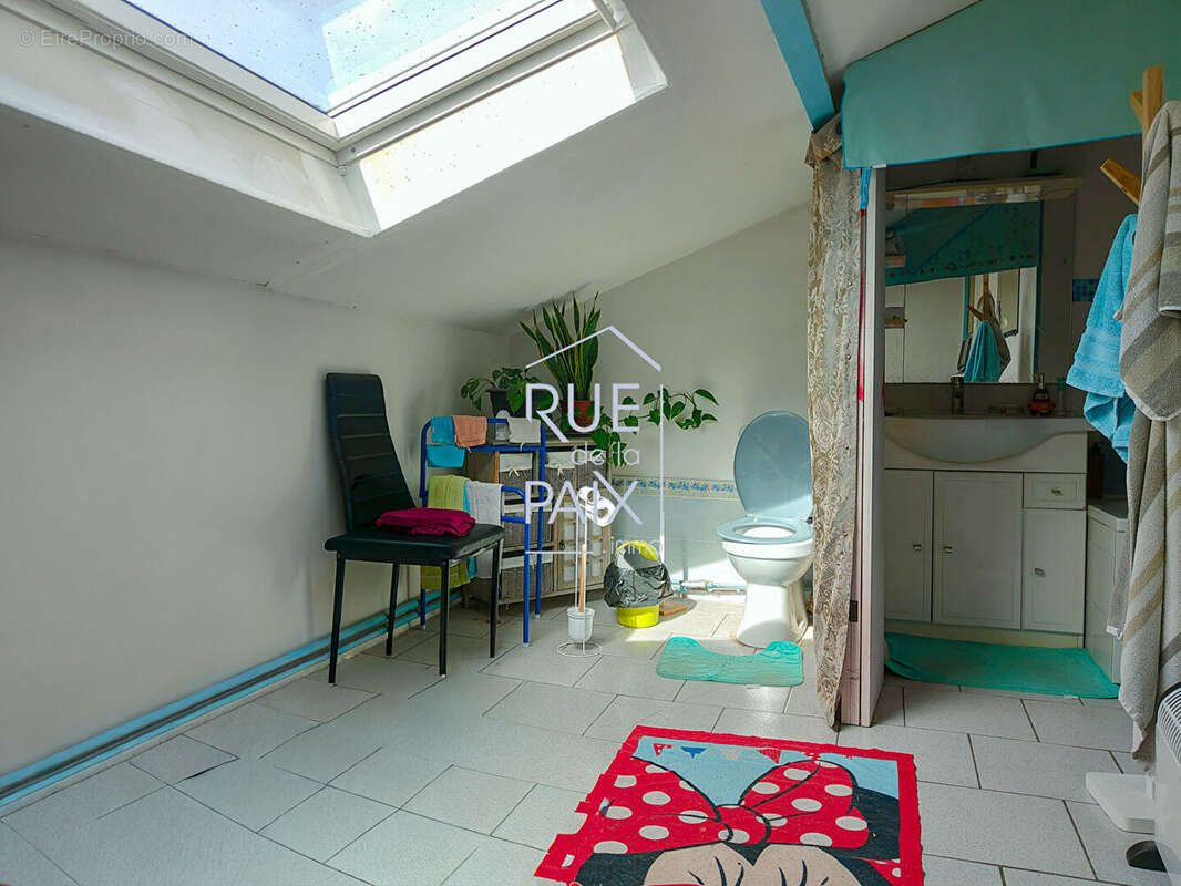 Cible investisseurs - Maison Lencloitre 3 pièce(s) 126.39 m2 - photo 10