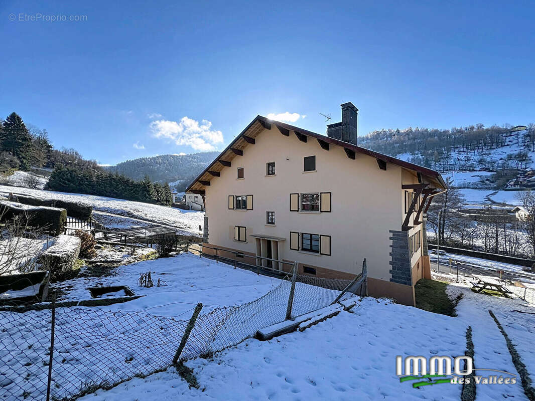 Appartement à LA BRESSE