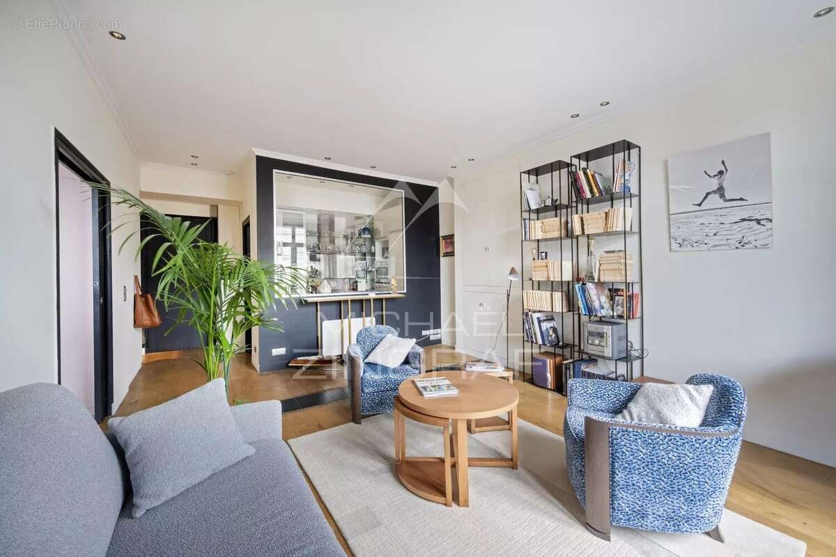 Appartement à PARIS-9E