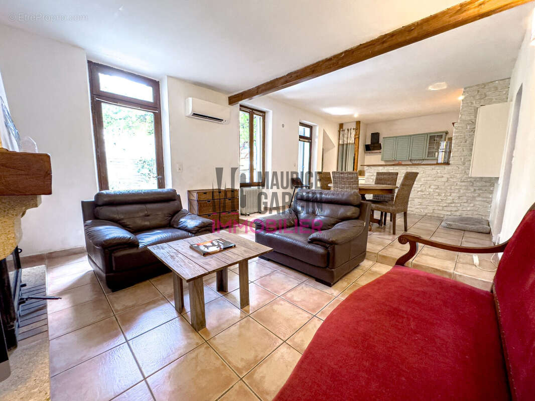 A vendre, à acheter, T3 avec jardin, 13160 Chateaurenard - Appartement à CHATEAURENARD