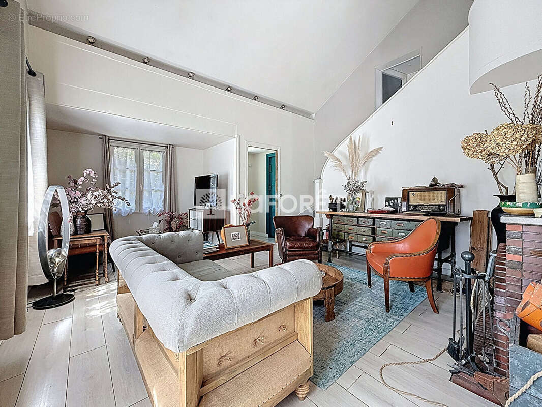 Maison à CHAMPIGNY-SUR-MARNE