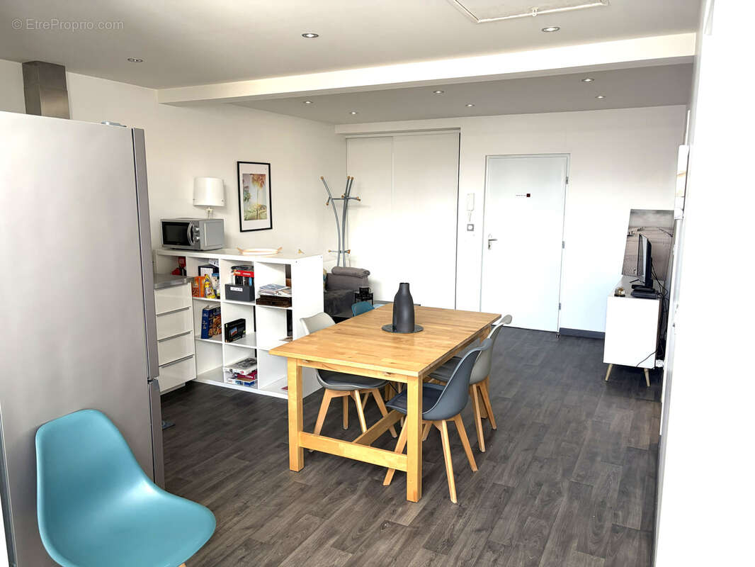 Appartement T3 dans une petite copropriété situé quartier Chartrons ! - photo 6