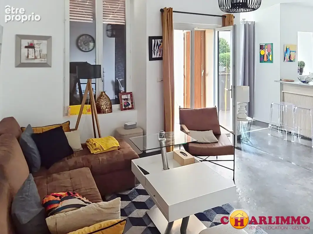 Appartement à SAINT-JUNIEN