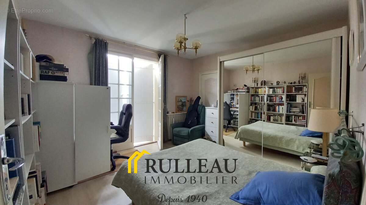 Maison à SAINT-MARTIN-LACAUSSADE