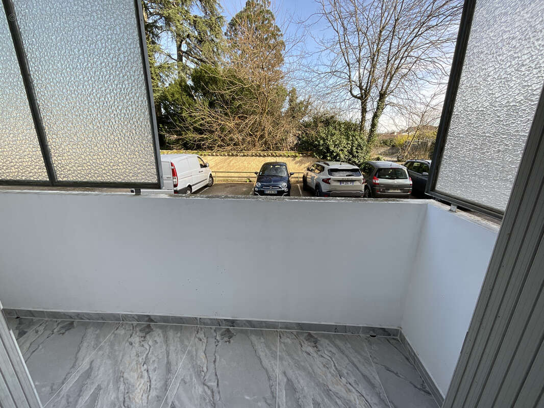 Appartement à SAINT-BONNET-DE-MURE