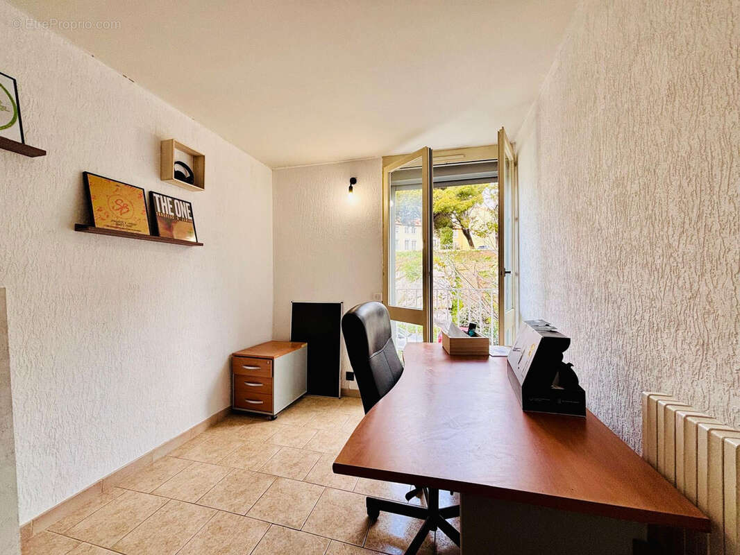 Appartement à MARSEILLE-13E