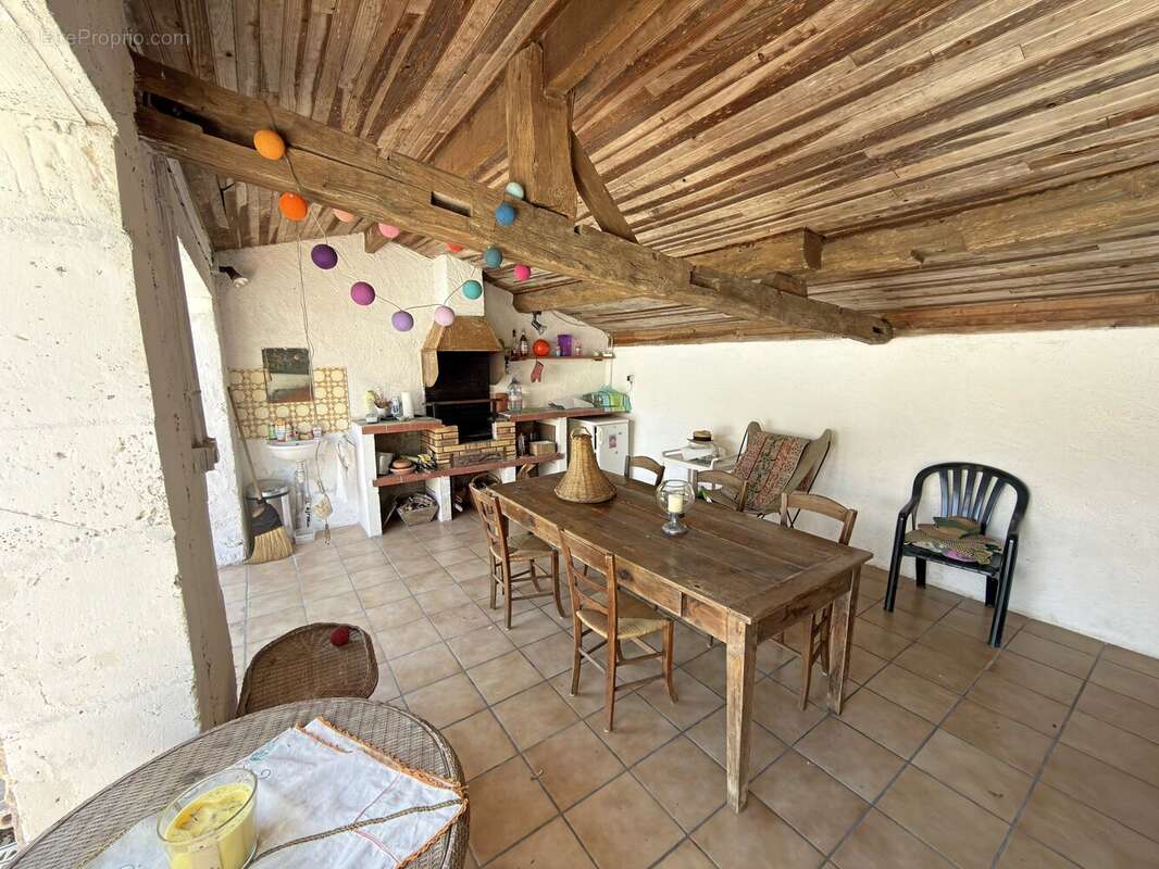Maison à RAZAC-SUR-L'ISLE