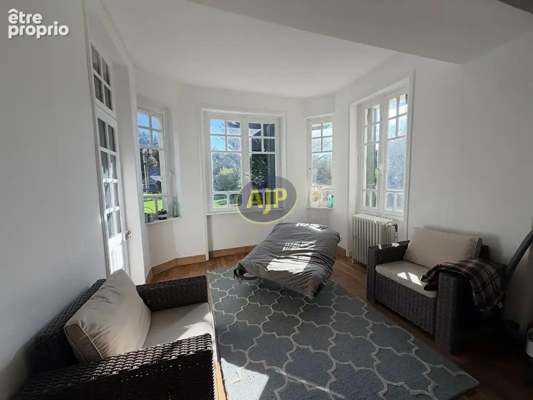 VÉRITABLE COUP DE COEUR  ; LE CHARME ET L'ÉLÉGANCE DU XIX SIÈCLE  Laissez-vous séduire par cette charmante maison d'environ 150  - photo 4