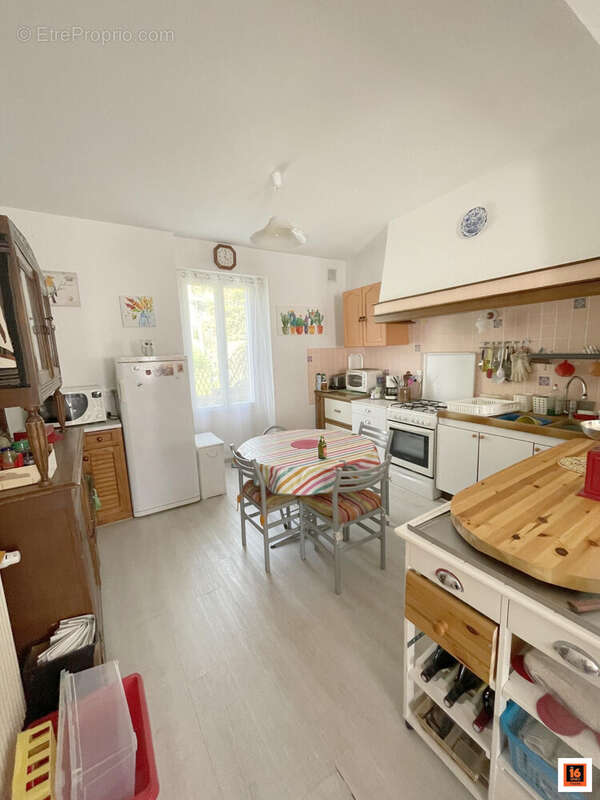 Maison 77 m² à La Monnerie-Le-Montel  - photo 3