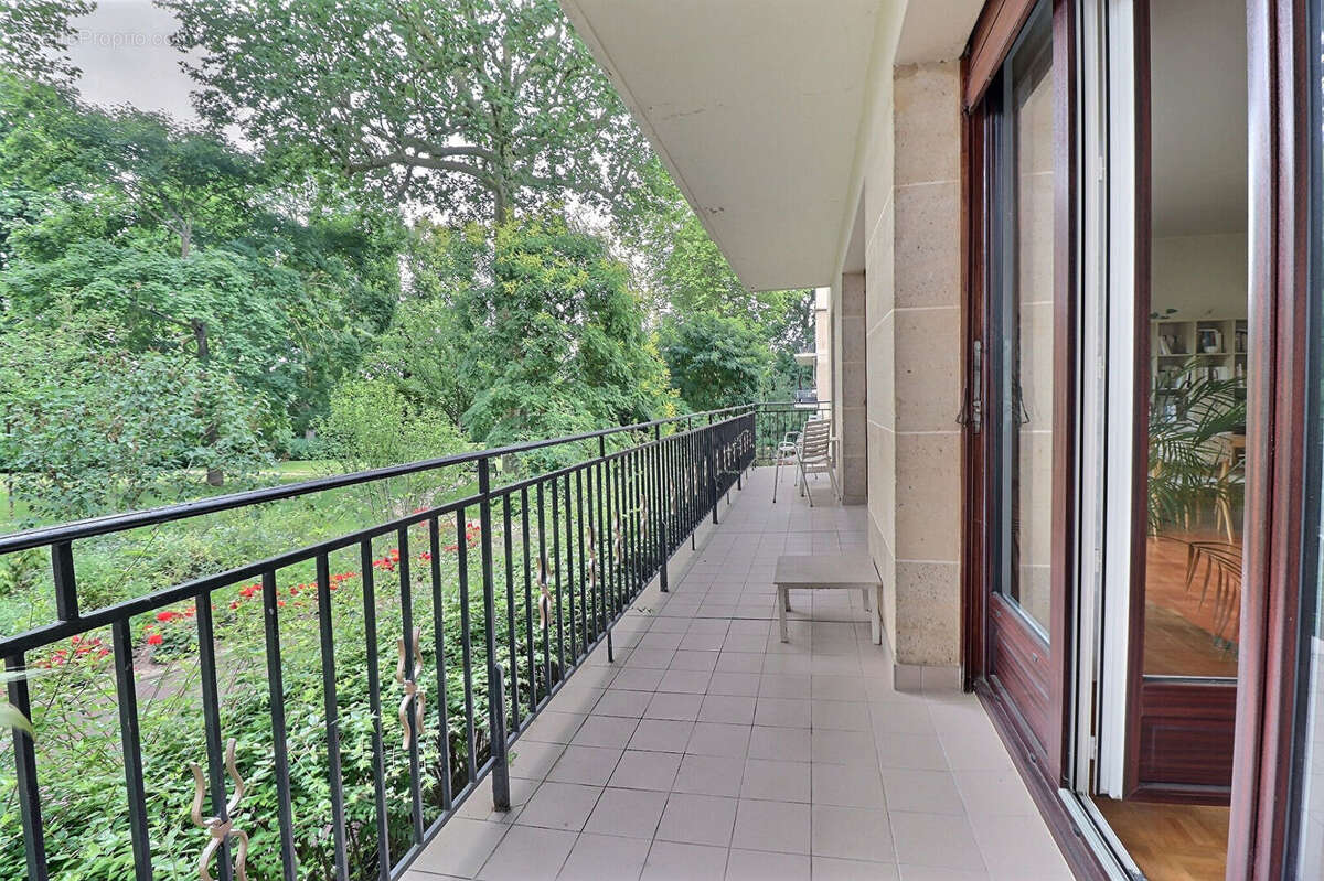 Appartement à SAINT-NOM-LA-BRETECHE