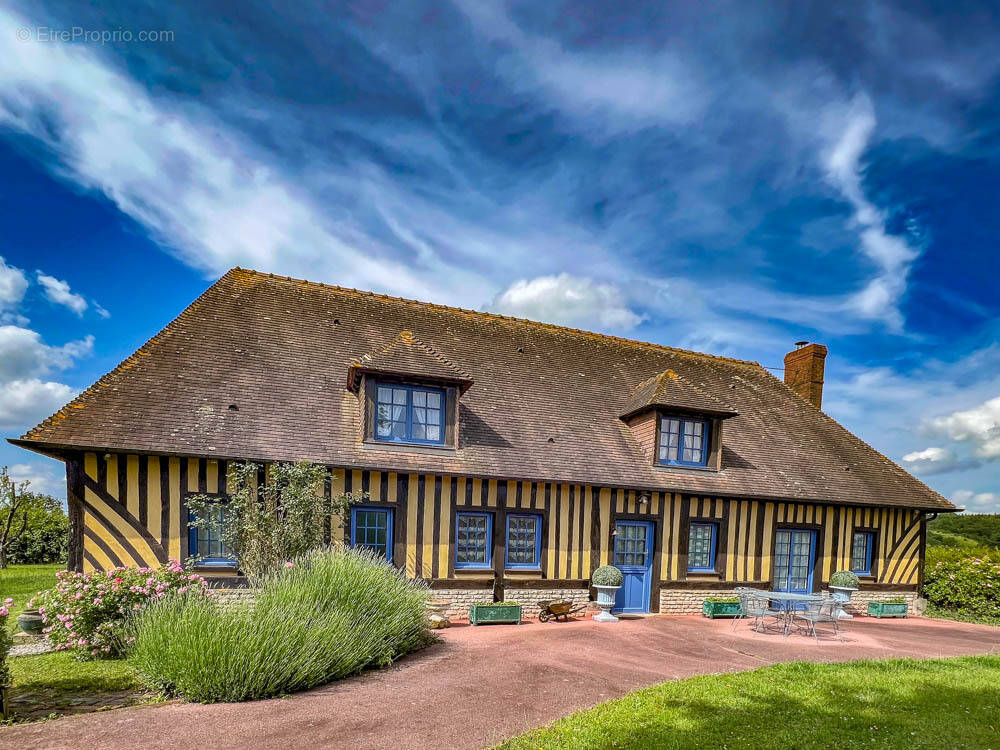 Maison à SAINT-GERVAIS-DES-SABLONS