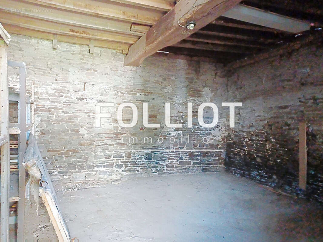 Maison à AUCEY-LA-PLAINE