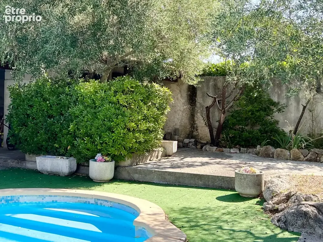Maison T5 sur 1 480 m² de terrain avec piscine - photo 21