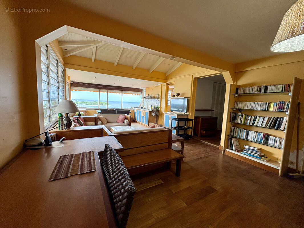 Appartement à LE GOSIER