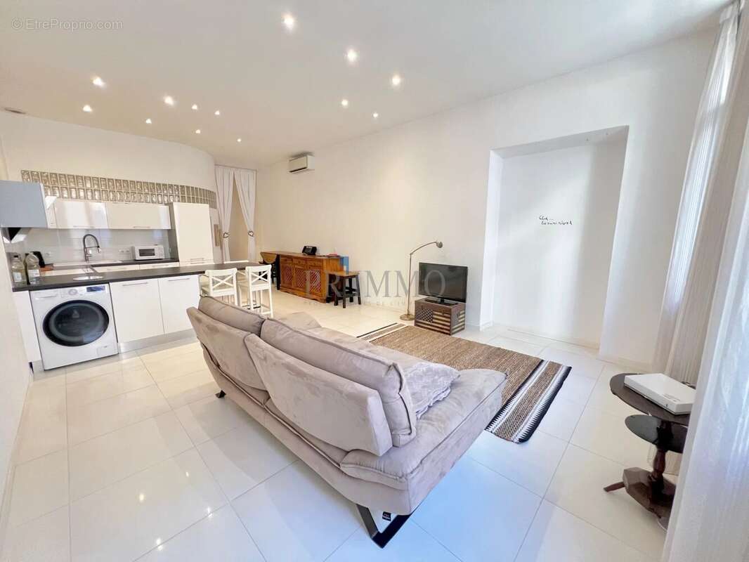 Appartement à FREJUS
