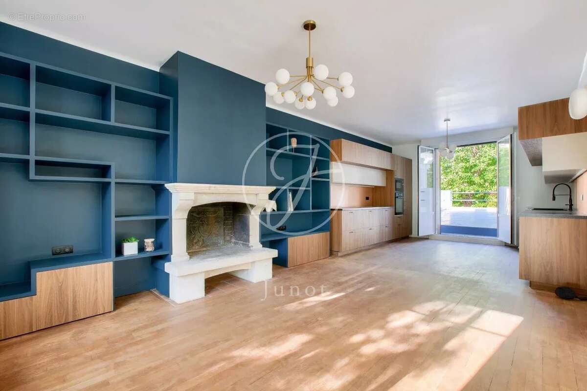 Maison à LE VESINET