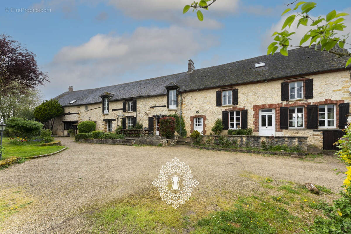 Maison à DONNEMARIE-DONTILLY