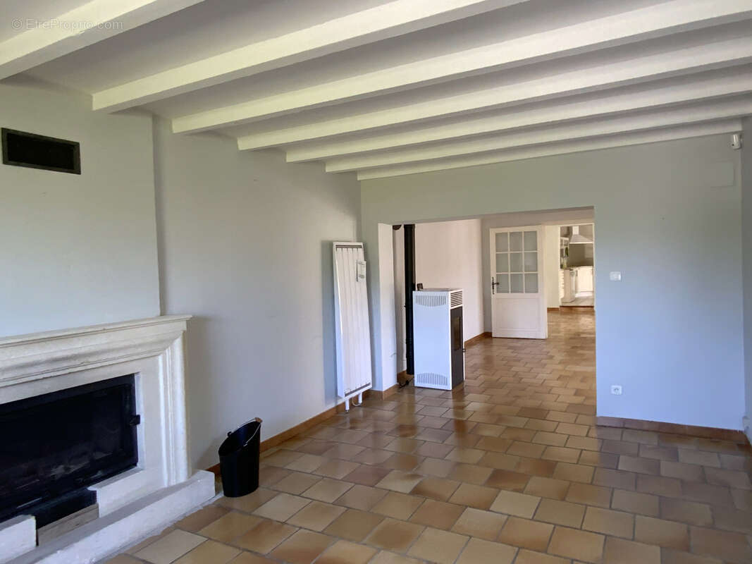 Charmante maison avec terrain arboré et piscine  à Uzès. - photo 12
