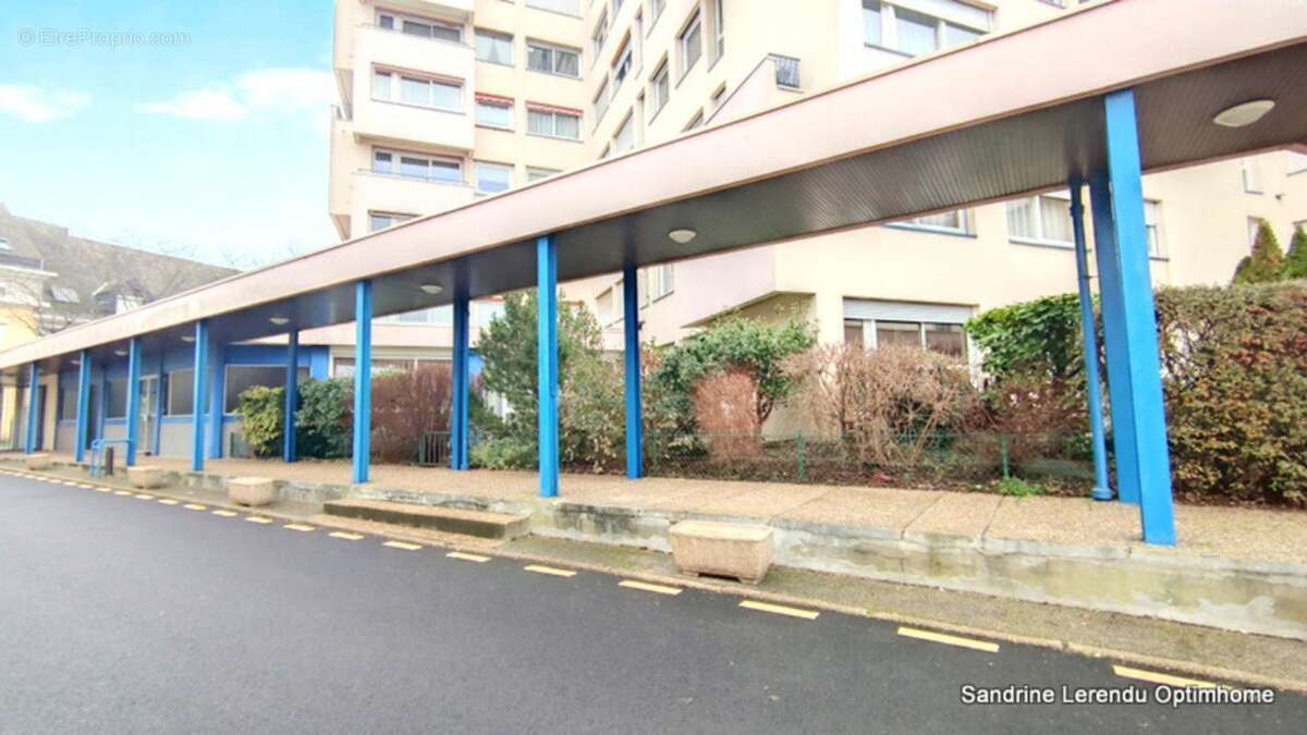 ROUEN RIVE GAUCHE – Appartement lumineux avec balcon, parking et ascenseur, résidence sécurisée Vue avec Panorama - photo 3