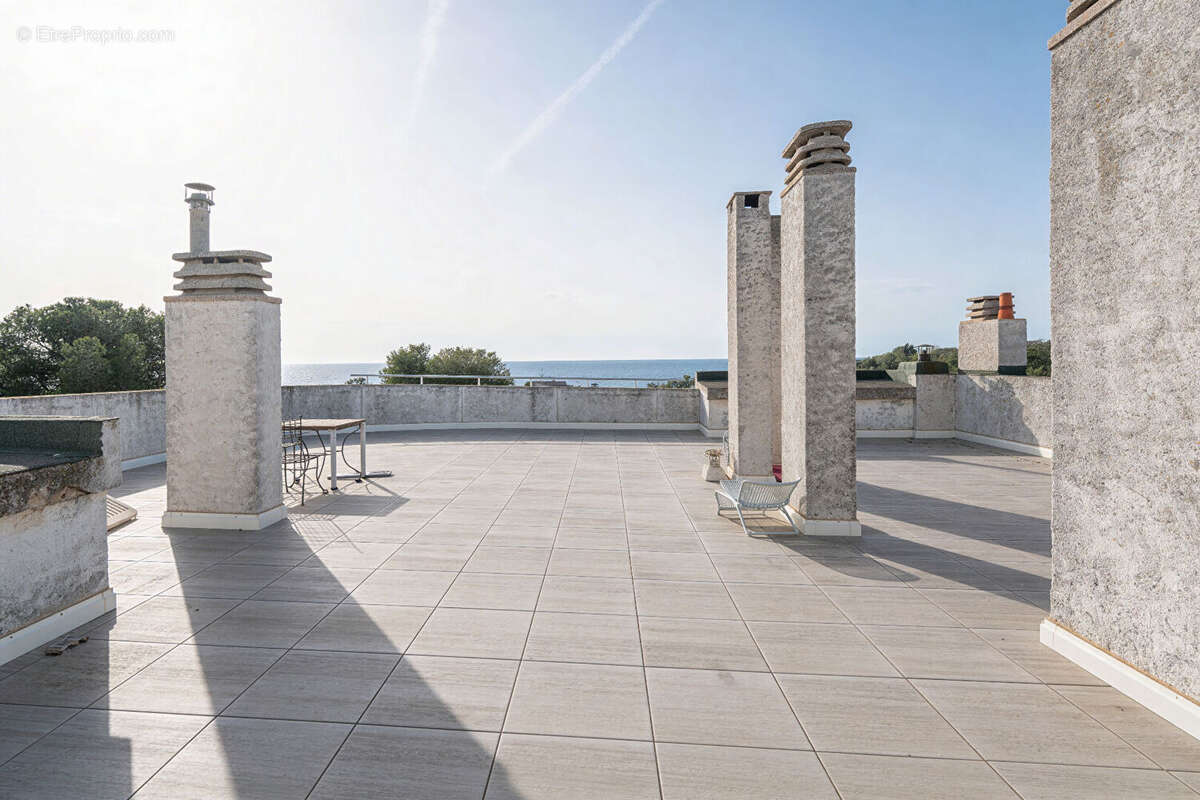 Appartement à SAUSSET-LES-PINS