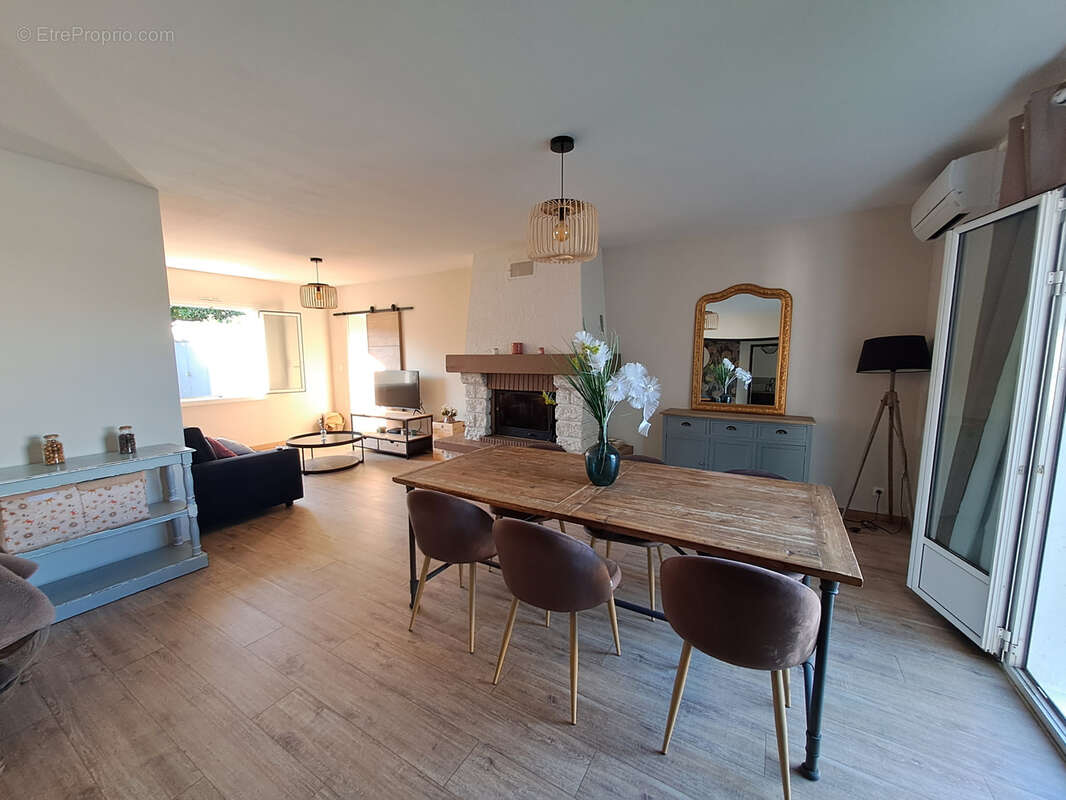 Maison à VILLENAVE-D&#039;ORNON