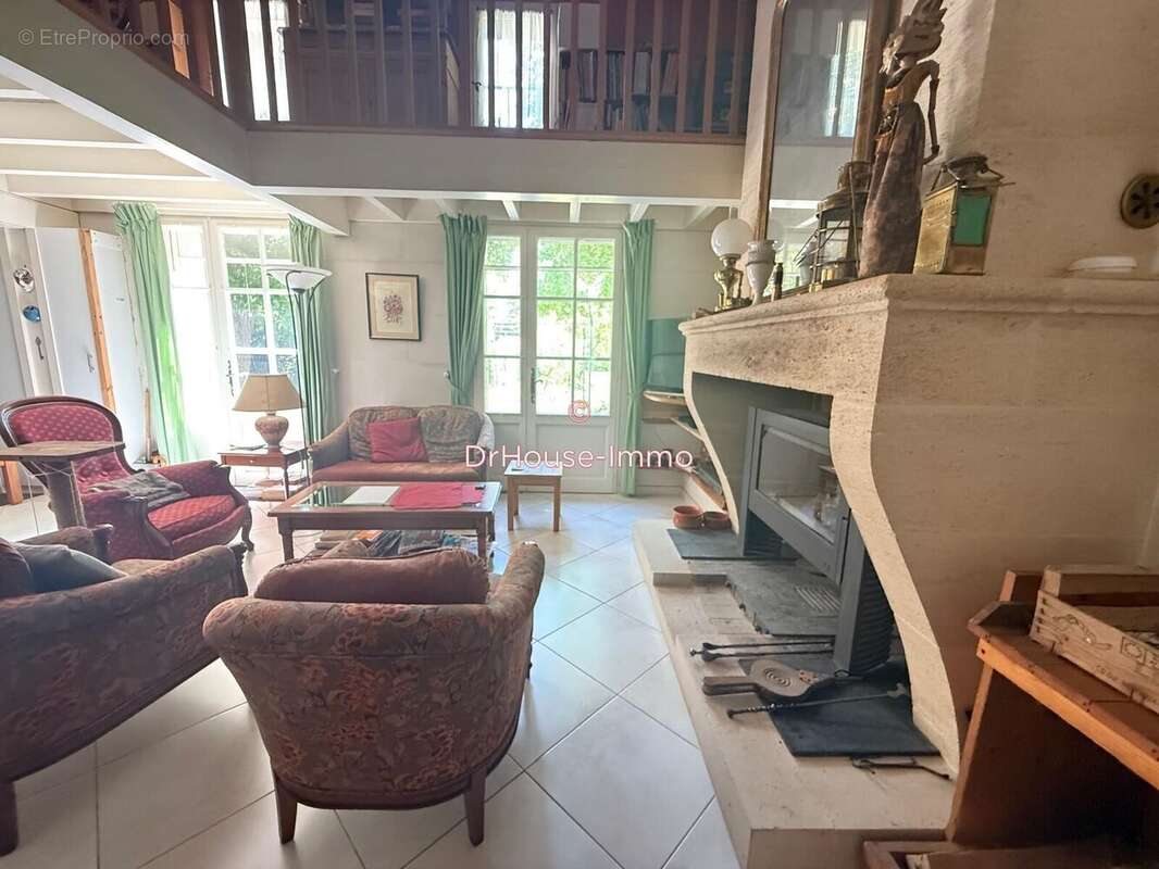 Maison à SAINT-EMILION