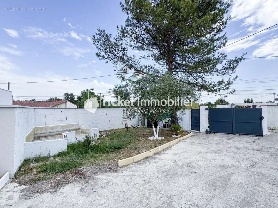 Maison à CORNEBARRIEU