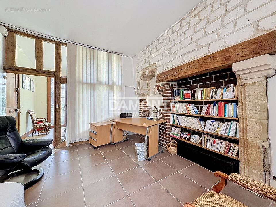 Authentique maison 4 chambres au cœur de Troyes   172 m2 - photo 3