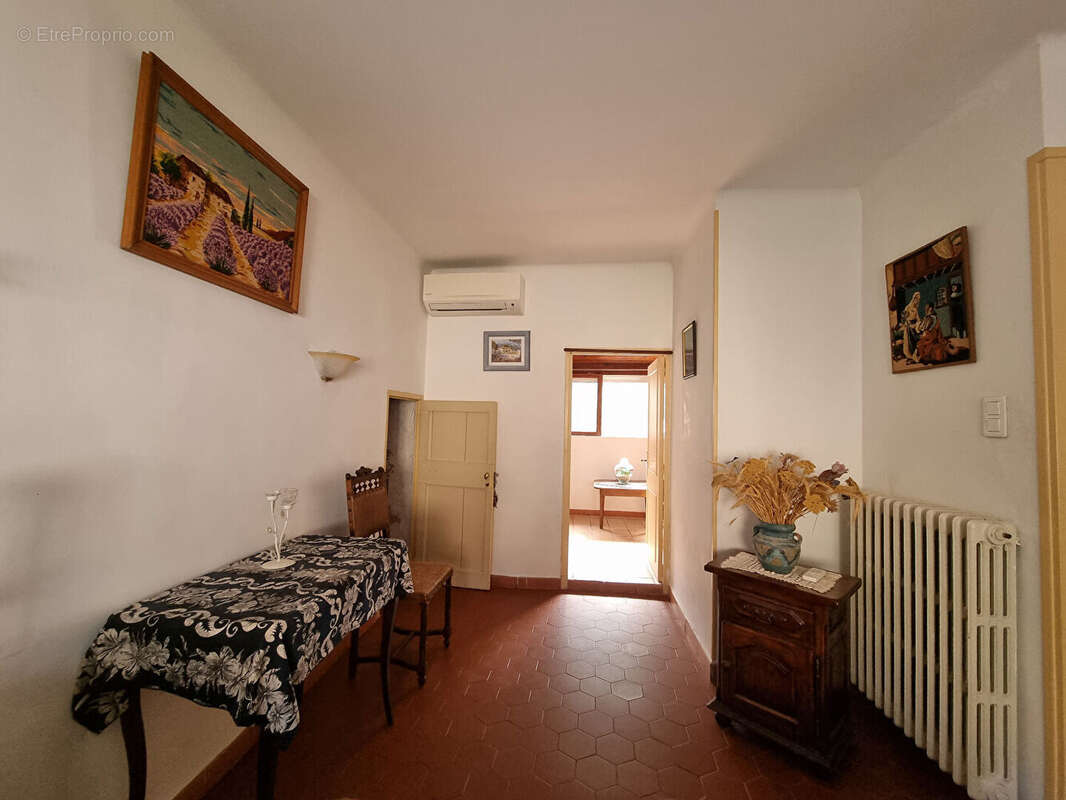Maison à MALAUCENE