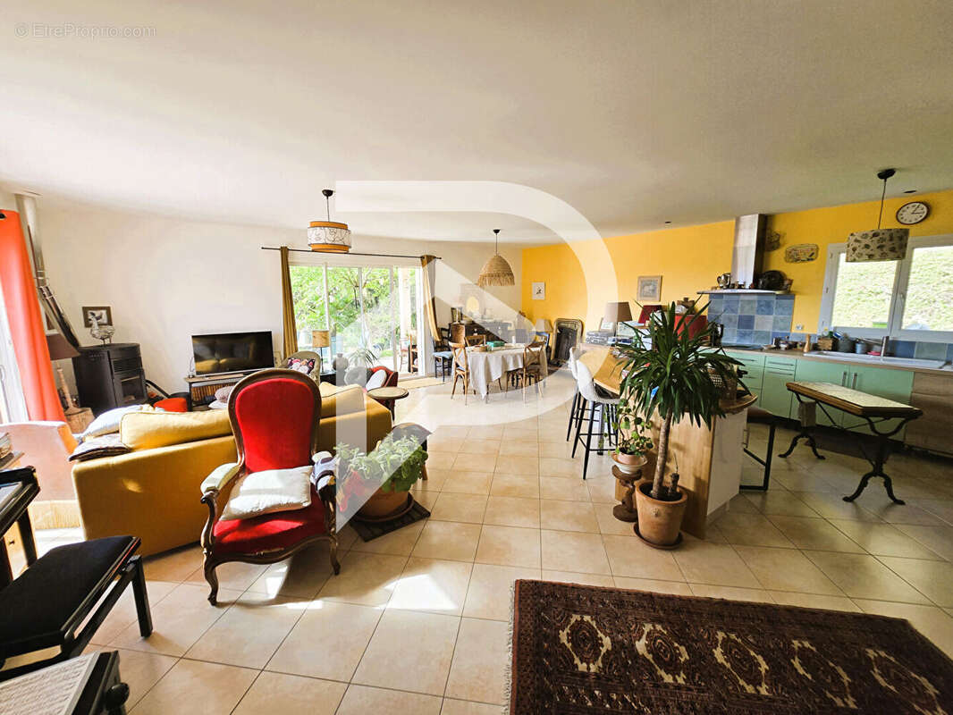 Maison à CASTEIDE-CANDAU