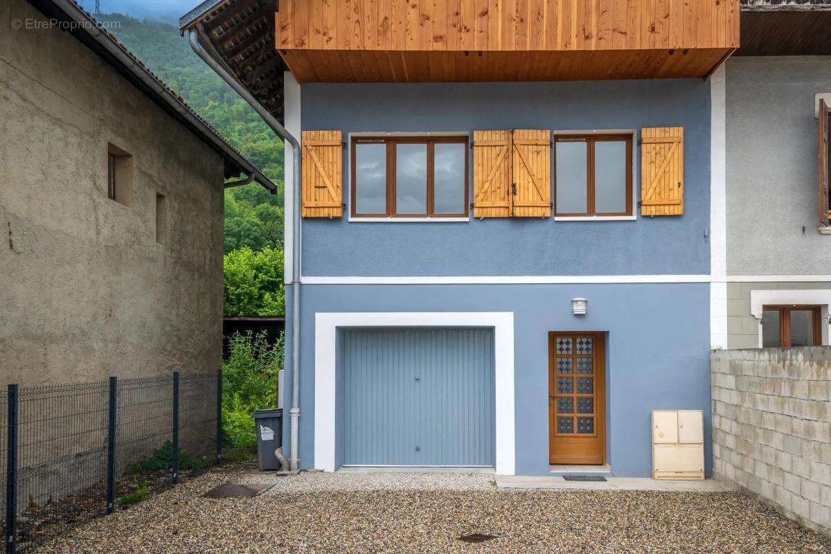 Maison à MONTHION