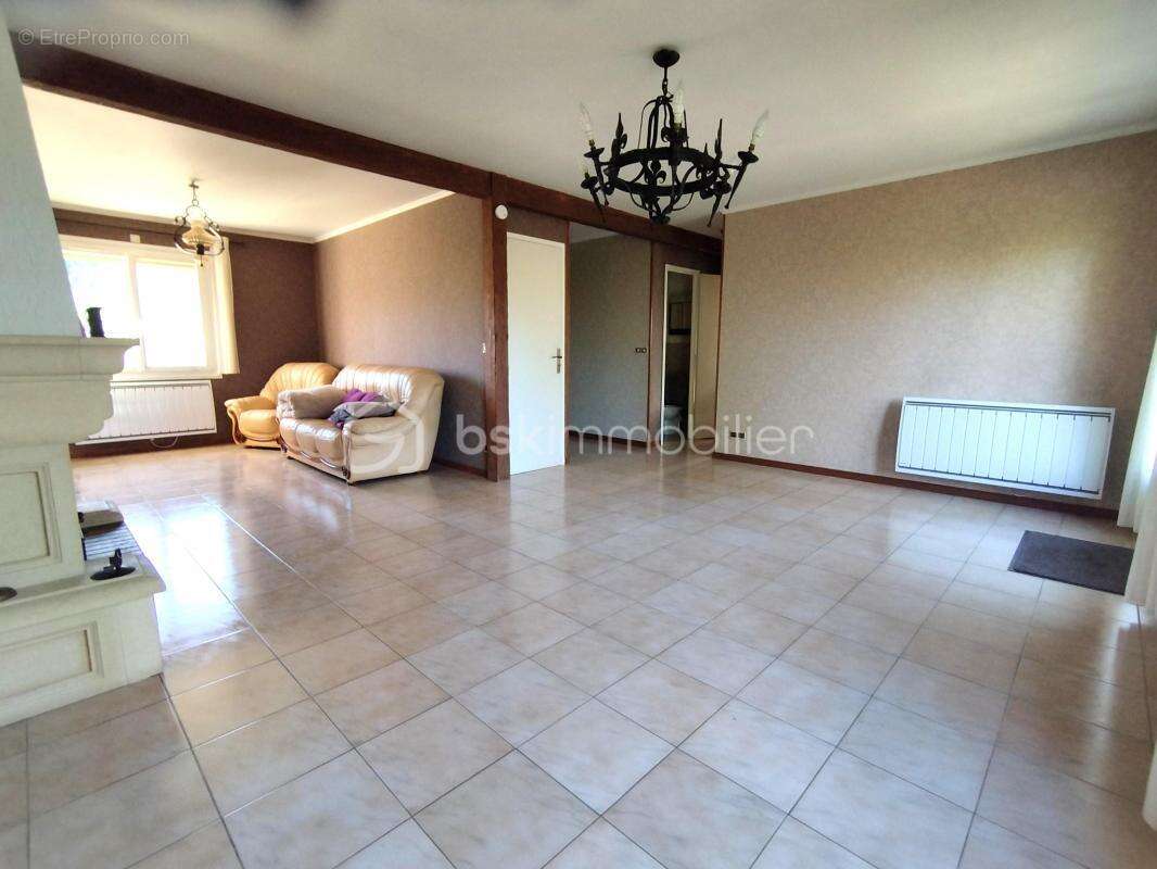 Maison à CLAYE-SOUILLY