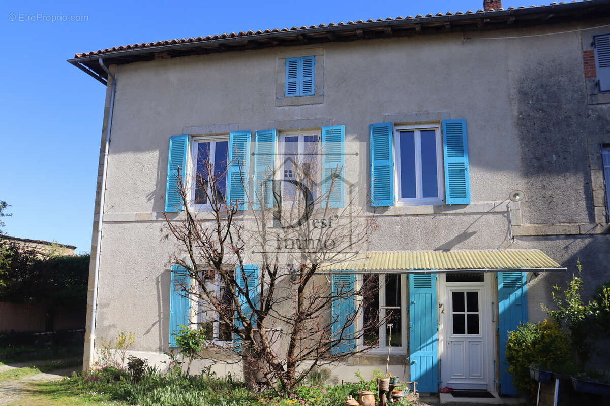 Maison à ROCHECHOUART