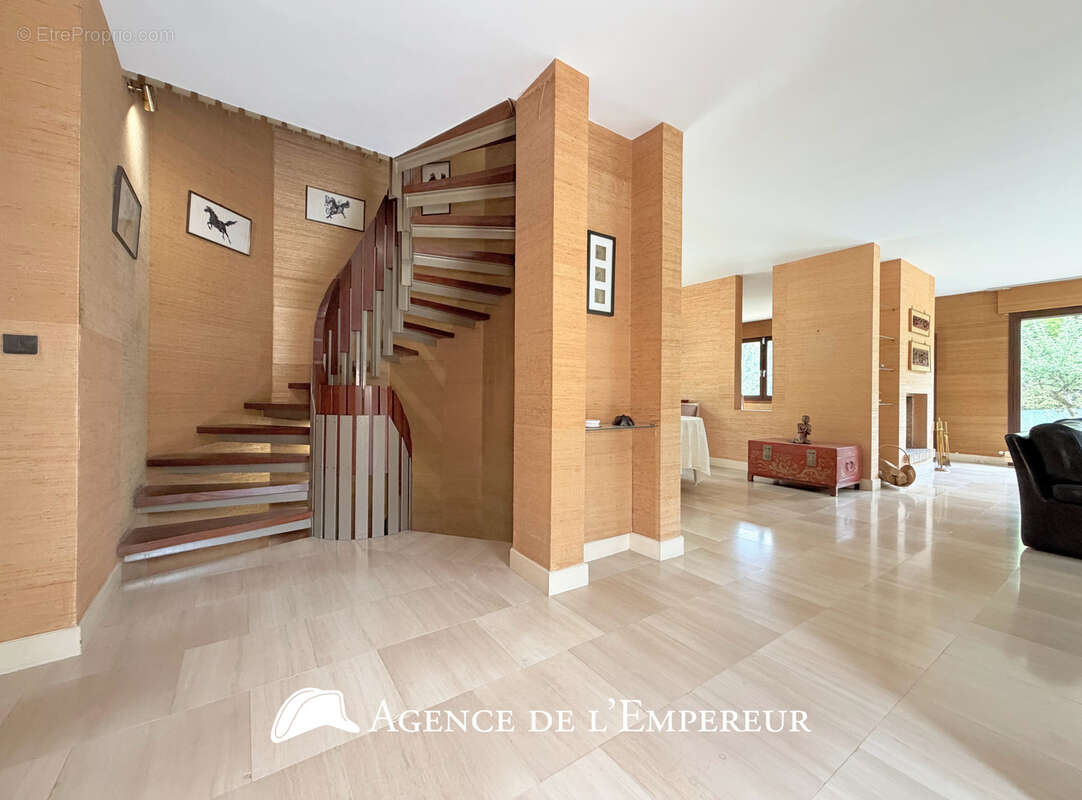 Maison à RUEIL-MALMAISON